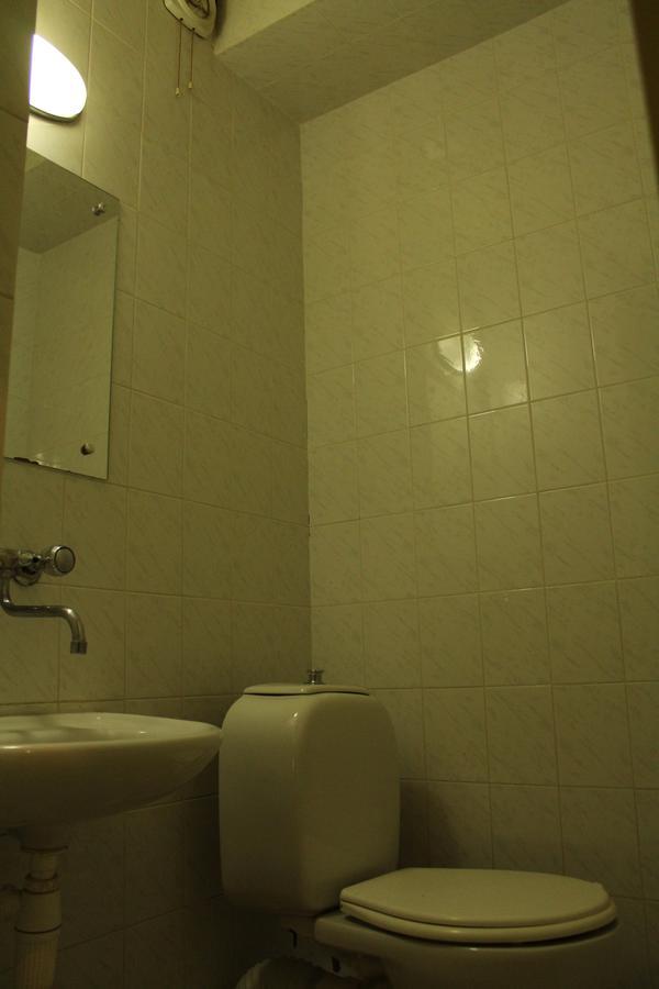 Herrmas Hostel Tbilisi Buitenkant foto
