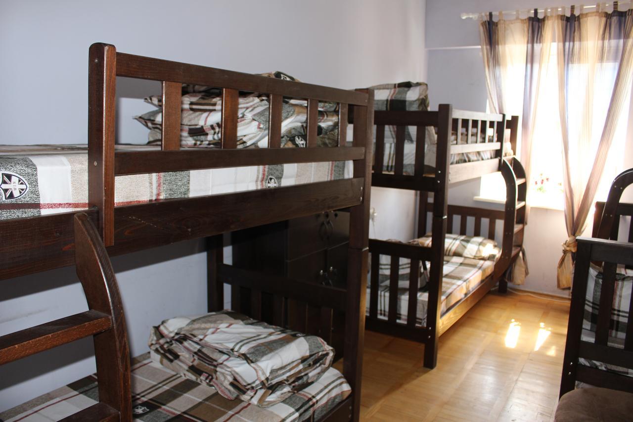 Herrmas Hostel Tbilisi Buitenkant foto